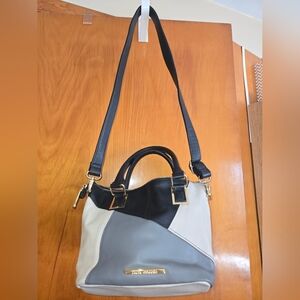 Like New Steve Madden Black and Gray Shoulder Bag